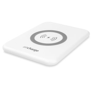 Wirelessly charge your Qi compatible smartphone or tablet with the aircharge Slimline Qi Wireless Charging Pad with UK plug. Extremely discrete and portable, the Slimline enables you to easily charge wirelessly in any environment.