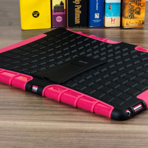 Protect your iPad Pro 12.9 2015 from bumps and scrapes with this pink ArmourDillo case. Comprised of an inner TPU case and an outer impact-resistant exoskeleton, the Armourdillo not only offers sturdy and robust protection, but also a sleek modern style.