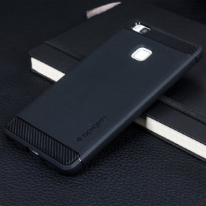 Voici une des dernières coques robustes pour Huawei P9 Lite. Elle est flexible, en TPU très solide et possède un design mécanique avec une texture en fibre de carbone. La coque Armor Tough protégera votre téléphone sans lui ajouter trop d’épaisseur.
