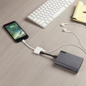 The 'Made for iPhone' Lightning Audio + Charge RockStar adapter cable makes it possible to listen to Lightning Audio while charging your iPhone 7 / 7 Plus. Listen to music or talk through Lightning Audio headphones while you charge your device.