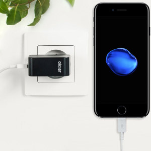 Chargez votre iPhone 7 et tout autre appareil USB rapidement et en toute simplicité grâce à ce chargeur secteur 2.4A haute puissance compatible Lightning. Ce chargeur secteur EU est également fourni avec un câble Lightning.