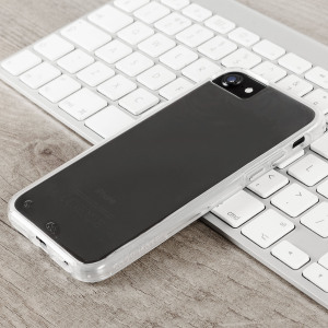 Ultra slim protection for your iPhone 7 with the clear Case-Mate Naked Tough case. Featuring dual layers and a minimal look, this case is built to U.S. Military standards to withstand sudden drops and accidental falls.