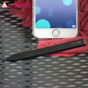 The Adonit Snap in black is the ideal stylus for your smartphone or tablet when you are on the move. Inspiration can happen anywhere, and Snap's magnetic attachment makes it as mobile as you are. A stylus always within your reach.