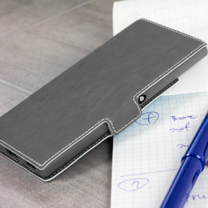 Protégez votre Sony Xperia XA1 Ultra avec cette housse à la taille fine qui se transforme en support de visionnage.