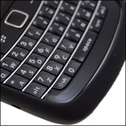 FlexiShield Skin For The BlackBerry Bold 9700 - Solid Black