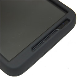 Coque HTC HD2 ToughGuard - Noire vue sur haut parleur