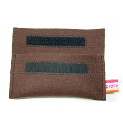 Handytasche busy b von prallewelt.com by Tine Wittler in Braun aus hochwertigem Wollfilz