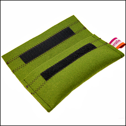 Handytasche busy b von prallewelt.com by Tine Wittler in Grün aus hochwertigem Wollfilz