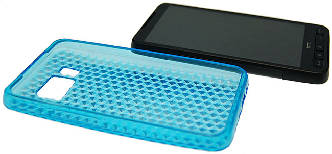 HTC HD2 à côté de la coque FlexiShield Bleu