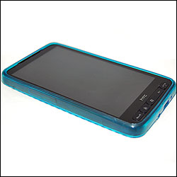 HTC HD2 dans sa coque FlexiShield Bleu vue de face