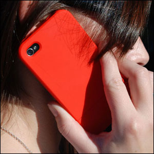 Coque iPhone 4 Hard Candy Slider - Rouge en utilisation