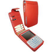 Hand made cases in stunning designs with attention to detail seen In all Piel Frama cases.