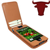 Hand made cases in stunning designs with attention to detail seen In all Piel Frama cases.