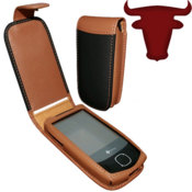 Hand made cases in stunning designs with attention to detail seen In all Piel Frama cases.