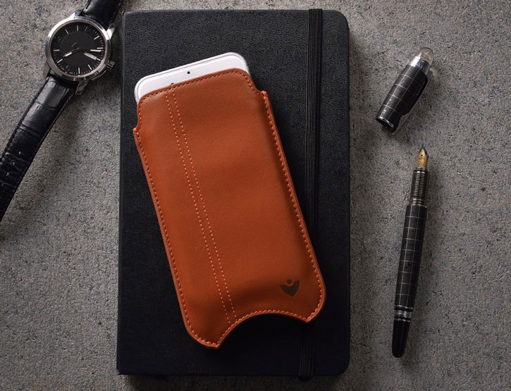 NueVue Leather iPhone 6 Cleaning Case - Tan w/ Purple