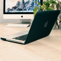 Olixar ToughGuard MacBook Pro 13" Case (2009 To 2012) - Black