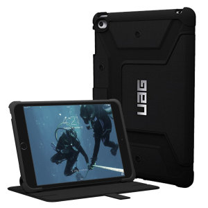 De UAG Scout Rugged Folio Case houdt je iPad Mini 4 beschermd met deze lichte maar zeer beschermende case. Deze UAG Rugged Folio case is de perfecte combinatie van stijl en veiligheid.