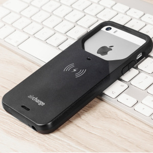 Die aircharge iPhone 5S / 5 Hülle ermöglicht die Aufladung über die Qi Technologie. Die Hülle verfügt über MFi "Made for iPhone" Zerttifizierung für Qualitätsicherung.