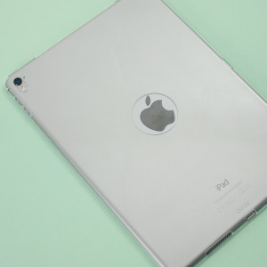 This translucent 100% clear FlexiShield from Olixar for the iPad Pro 9.7 inch provides crystal case like protection with the durability of a silicone case.