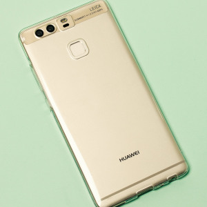 Custom moulded for the Huawei P9, this 100% clear Olixar FlexiShield case provides slim fitting and durable protection against damage.