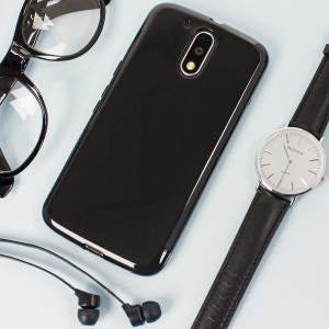 Custom moulded for the Lenovo Moto G4 this solid black FlexiShield case by Olixar provides slim fitting and durable protection against damage.