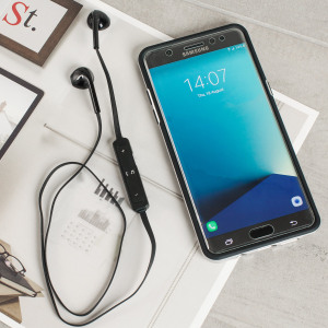 Genießen Sie Ihre Lieblighsmusik ohne Kabelsalat mit den Plug N Go Handsfree Bluetooth Earphones. Sie sind angenehm zu tragen und gewährleisten hervorragende Audio Qualität.