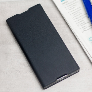 Alta calidad, perfecta compatibilidad y gran resistencia contra impactos. Su Sony Xperia XA1 tendrá lo mejor gracias a esta funda oficial con tapa y función de soporte multimedia.