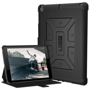 Equip your iPad 9.7 2017 with extreme, military-grade protection and storage for cards with the Metropolis Rugged Wallet case in black from UAG. Impact and water resistant, this is the ideal way of protecting your iPad.