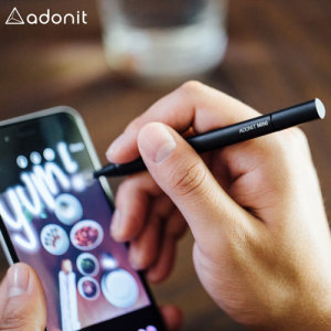 With a new ergonomic design, precision disc tip and convenient carrying clip, the Mini 3 stylus in black from Adonit is the perfect companion for amateur and professional touch screen artists on the move.
