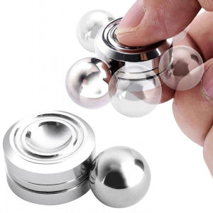 Whether you're an executive looking for an amusing distraction or want to keep the kids happy, this high quality magnetic centrifugal ball spinner in a high quality chromed steel finish is ideal for tricks, entertainment and relaxing.