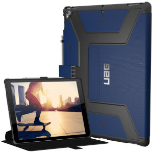 Equip your iPad Pro 12.9 2017 with extreme military-grade protection with the Metropolis Rugged Folio case in cobalt from UAG. Impact and water resistant, this is the ideal way of protecting your iPad.