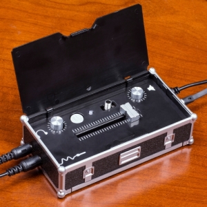 Have you ever dreamt of being able to spin some decks at the party? Look no further! ThumbsUp DJ Mini Decks allows you to mix songs from two different music inputs taking your party to the next level! It also needs no computer or power leads to work!