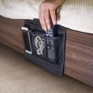 Save your home from the clutter by organising your newspapers, TV/AV remotes, tech and even your night time snacks with this 4 pocket bedside storage. Features a compact design with an easy set up process - just tuck underneath your bed mattress!