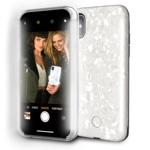 LuMee have further developed the smartphone photography game with the Duo - Double Sided Lighting Case in pearl white for iPhone X. With front and rear LED lighting, you'll now be able to capture the perfect photo with either your front or back camera.