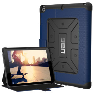 Urban Armour Gear bietet einen Militär-Niveau Schutz für das iPad 9.7 2018 . Die TPU Tasche hat ein gebürstetes Metall UAG Logo und verfügt über integrierten Staufächer für Ihre Bank- und Kreditkarten oder andere wichtige Dokumente