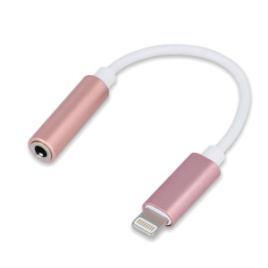 This Forever audio adapter in rose gold allows you to connect your traditional 3.5mm audio accessories to your iPhone, via its Lightning USB port. Ideal for use with earphones, headphones or speakers that use a standard 3.5mm Aux connection.