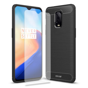 Flexibelt robust hölje med en slät kolfiber och borstad metallkonstruktion, Olixar Sentinel-skalet i svart, håller din OnePlus 6T skyddad från 360 grader med den extra bonusen av ett härdat glasskärmskyddet med krökta kanter.