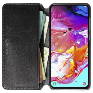 Krusell’s Pixbo 4 Card Slim Wallet vegan leather case in Black combines Nordic chic with Krusell’s values of sustainable manufacturing for the socially-aware Samsung Galaxy A70 owner who seeks 360° protection with extra storage for cash and cards.