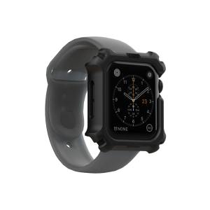 La coque Apple Watch 4 / 5 UAG en coloris noir est la solution parfaite pour protéger votre montre des chocs et autres dommages au quotidien. Dotée d'un design composite ultra-robuste, elle offre une protection maximale à votre montre quelle que soit l'activité que vous pratiquez.
