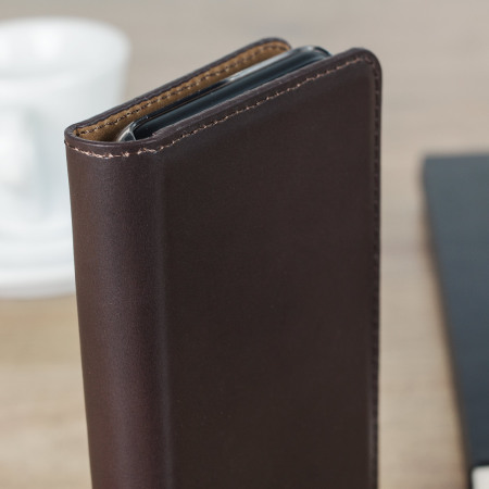 Olixar Genuine Leather HTC U11 Executive Wallet Case - Brown