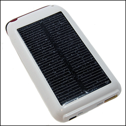 Coque chargeur Blanche à énergie solaire pour iPhone 3GS / 3G