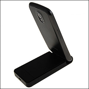 Support officiel Samsung Galaxy Nexus avec chargeur batterie intégré EBH-1F2SBECSTD (dos)