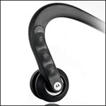 The Motorola S9-HD's ear 
buds are designed to reduce background noise
