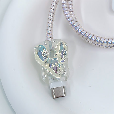LoveCases Pearl Heart Cable Protector