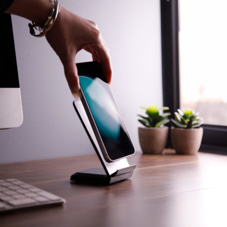 Olixar 15W Wireless Charger Stand - For Sony Xperia 1 VI