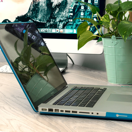 Olixar ToughGuard MacBook Pro 15 inch Hard Case - Light Blue