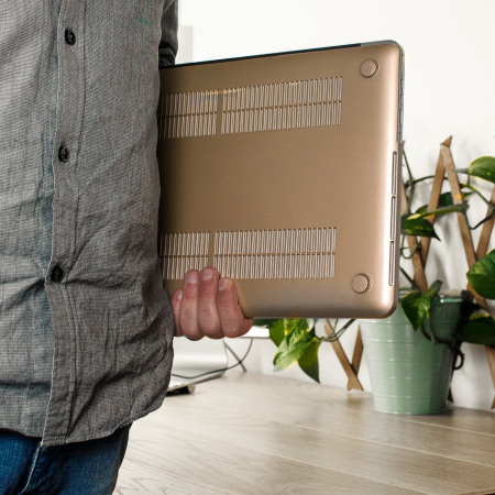 Coque MacBook Pro 13 pouces ToughGuard - Or Champagne