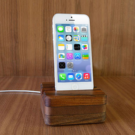 DODOcase iPhone 6 / 5 Wooden Charging Nest Dock