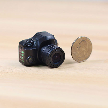 Mini Camera with LED Flash