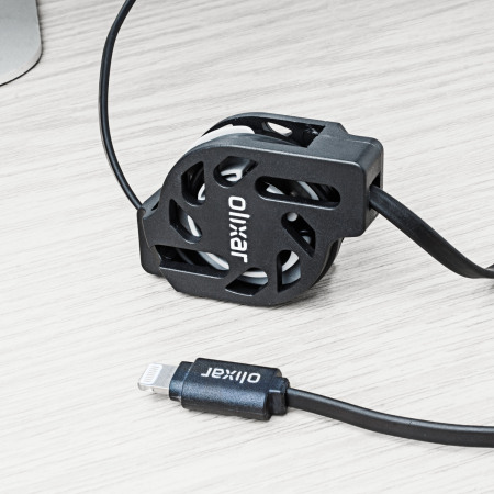 Câble de chargement Olixar Rétracta-Câble MFi Lightning & USB - Noir